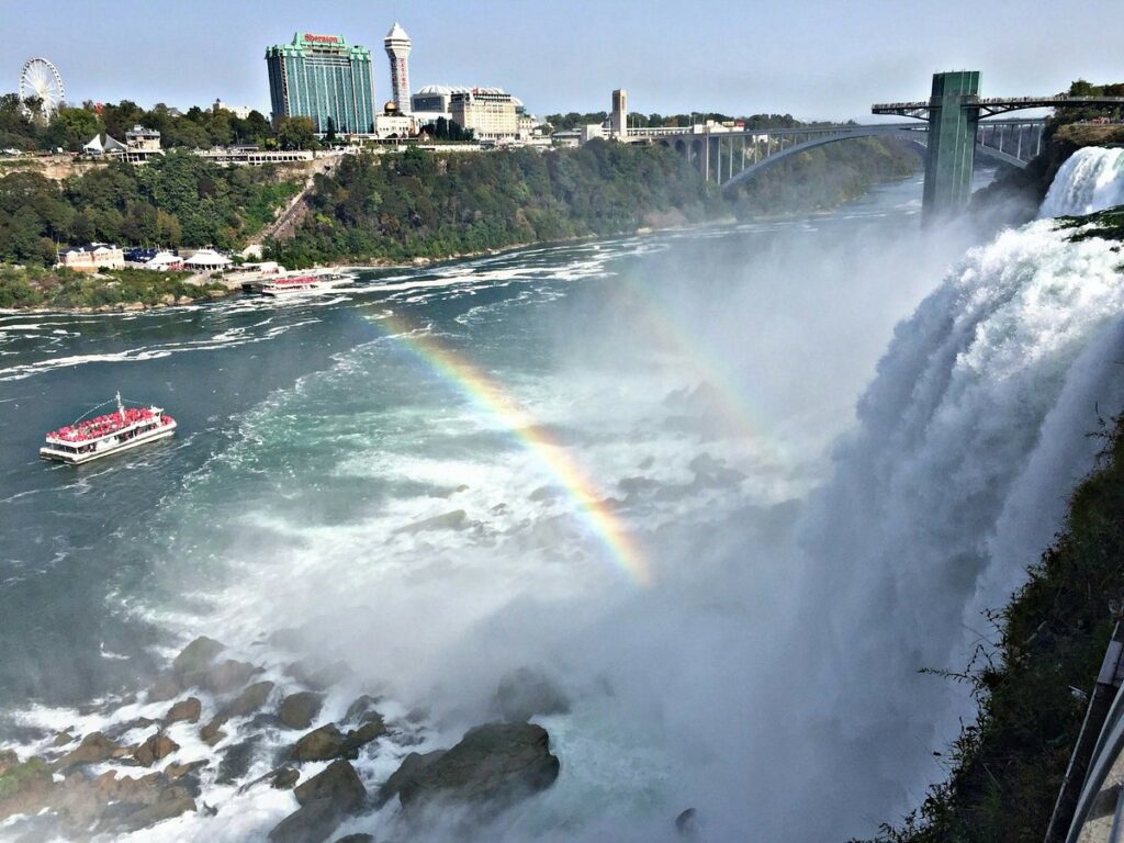 Top-Rated New York City to Niagara Falls Bus | 10% Off