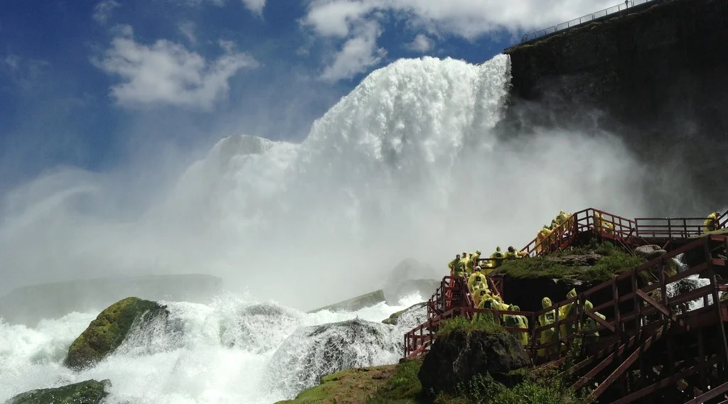 Boat Tour Niagara falls.